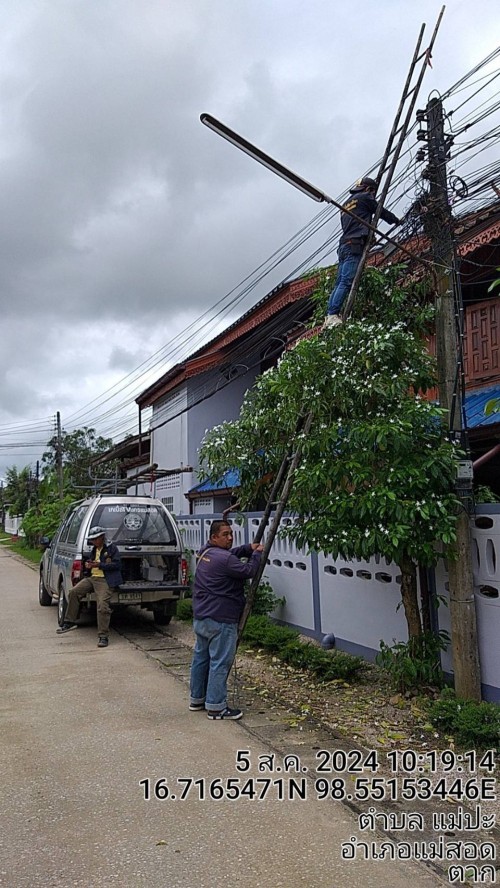 เจ้าหน้าที่กองยุทธศาสตร์และงบประมาณ ดำเนินการตามคำร้องขอ ติดตั้งและซ่อมแซมเคเบิ้ลทีวี เพื่อการศึกษาเทศบาลนครแม่สอด ระหว่างวันที่ 1 - 6 สิงหาคม 2567 