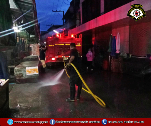 ดับเพลิงนครแม่สอด ร่วมกองสาธารณสุขและสิ่งแวดล้อม ออกดำเนินการฉีดล้างทำความสะอาดตลาดสดในเขตเทศบาลนครแม่สอด