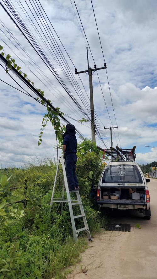 เจ้าหน้าที่กองยุทธศาสตร์และงบประมาณ ดำเนินการตามคำร้องขอตรวจสอบและซ่อมแซมเคเบิ้ลทีวี เพื่อการศึกษาเทศบาลนครแม่สอด ในวันที่ 8 สิงหาคม 2567