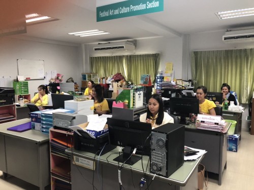 เทศบาลนครแม่สอดร่วมกิจกรรมเฉลิมพระเกียรติและถวายพระราชกุศลแด่สมเด็จพระนางเจ้าสิริกิติ์ พระบรมราชินีนาถ พระบรมราชชนีพันปีหลวง ฯ