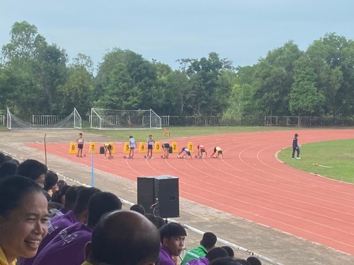 เทศบาลนครแม่สอดขอแสดงความยินดีกับคณะครูและนักเรียนที่คว้ารางวัลการแข่งขันกีฬานักเรียนองค์กรปกครองส่วนท้องถิ่นแห่งประเทศไทย รอบชิงชนะเลิศระดับประเทศ “หอโหวด 101 เกมส์” 