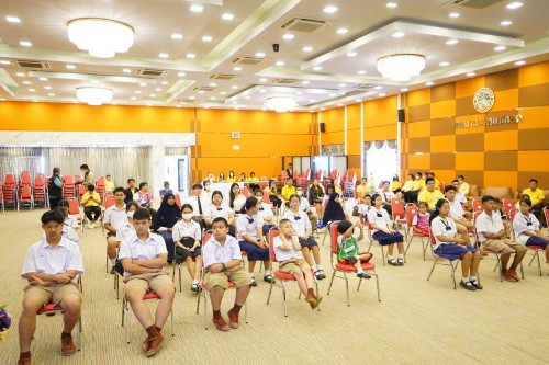 เทศบาลนครแม่สอดจัดกิจกรรมโครงการทุนการศึกษาสำหรับนักศึกษาและการให้ความช่วยเหลือนักเรียนในเขตเทศบาลนครแม่สอด ประจำปีงบประมาณ 2567