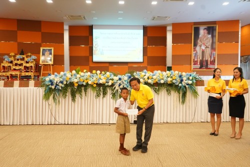 เทศบาลนครแม่สอดจัดกิจกรรมโครงการทุนการศึกษาสำหรับนักศึกษาและการให้ความช่วยเหลือนักเรียนในเขตเทศบาลนครแม่สอด ประจำปีงบประมาณ 2567