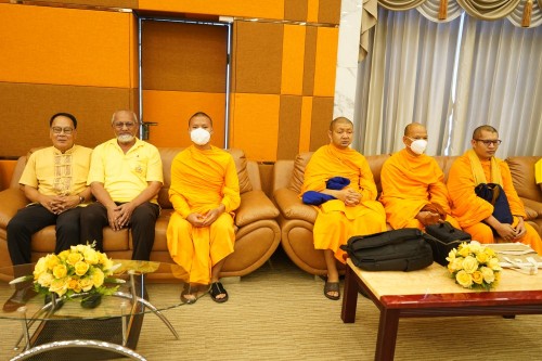 กองการศึกษาจัดโครงการฝึกอบรมเชิงปฏิบัติการเพื่อพัฒนาเด็กและเยาวชนให้มีคุณธรรม จริยธรรม และทักษะทางสังคม