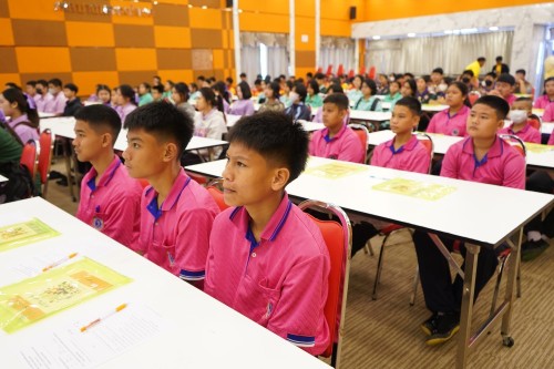 กองการศึกษาจัดโครงการฝึกอบรมเชิงปฏิบัติการเพื่อพัฒนาเด็กและเยาวชนให้มีคุณธรรม จริยธรรม และทักษะทางสังคม