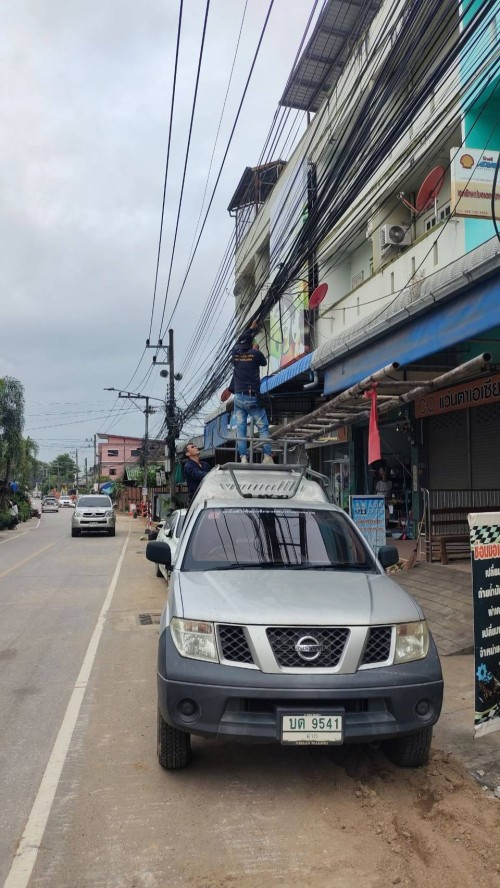 เจ้าหน้าที่กองยุทธศาสตร์และงบประมาณ ดำเนินการตามคำร้องขอตรวจสอบและซ่อมแซมเคเบิ้ลทีวี เพื่อการศึกษาเทศบาลนครแม่สอด