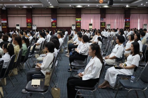 กองการเจ้าหน้าที่ จัดโครงการฝึกอบรมส่งเสริมคุณธรรมจริยธรรมบุคลากรในสังกัดเทศบาลนครแม่สอด 