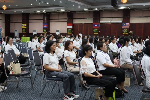 กองการเจ้าหน้าที่ จัดโครงการฝึกอบรมส่งเสริมคุณธรรมจริยธรรมบุคลากรในสังกัดเทศบาลนครแม่สอด 