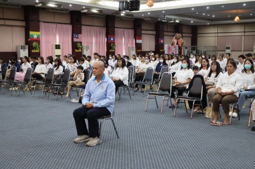 กองการเจ้าหน้าที่ จัดโครงการฝึกอบรมส่งเสริมคุณธรรมจริยธรรมบุคลากรในสังกัดเทศบาลนครแม่สอด 