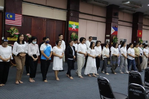 กองการเจ้าหน้าที่ จัดโครงการฝึกอบรมส่งเสริมคุณธรรมจริยธรรมบุคลากรในสังกัดเทศบาลนครแม่สอด 