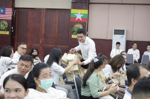 กองการเจ้าหน้าที่ จัดโครงการฝึกอบรมส่งเสริมคุณธรรมจริยธรรมบุคลากรในสังกัดเทศบาลนครแม่สอด 