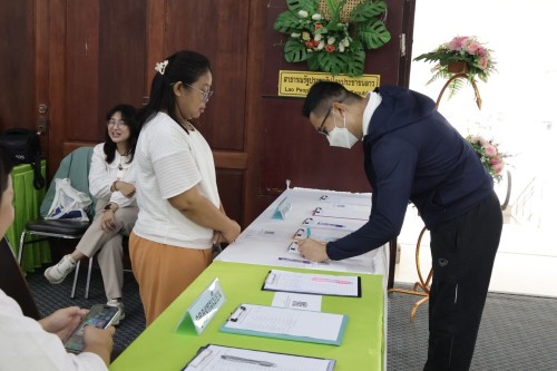 กองการเจ้าหน้าที่ จัดโครงการฝึกอบรมส่งเสริมคุณธรรมจริยธรรมบุคลากรในสังกัดเทศบาลนครแม่สอด 