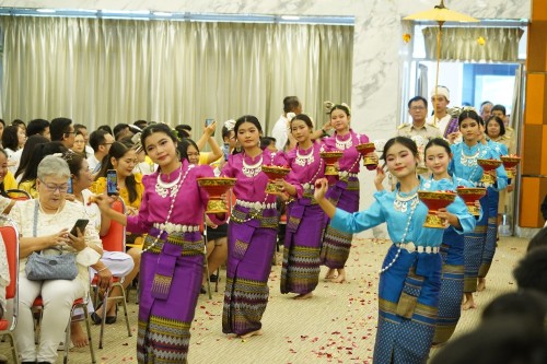 กองการเจ้าหน้าที่ จัดโครงการจัดงานยกย่องและเชิดชูเกียรติบุคลากรของเทศบาลนครแม่สอด ประจำปีงบประมาณ 2567