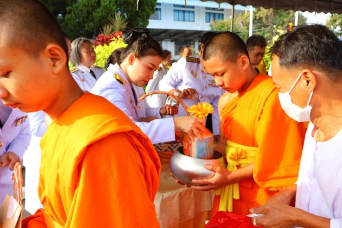 กองการเจ้าหน้าที่ ร่วมถวายพวงมาลาเนื่องในวันคล้ายวันสวรรคตของพระบาทสมเด็จพระปรมินทรมหาภูมิพลอดุลยเดชบรมมนาถบพิตร 13 ตุลาคม 2567