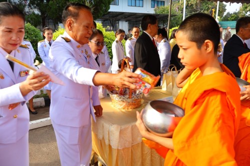 กองการเจ้าหน้าที่ ร่วมถวายพวงมาลาเนื่องในวันคล้ายวันสวรรคตของพระบาทสมเด็จพระปรมินทรมหาภูมิพลอดุลยเดชบรมมนาถบพิตร 13 ตุลาคม 2567