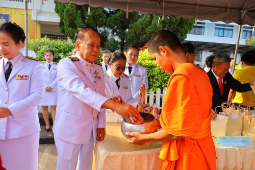 กองการเจ้าหน้าที่ ร่วมถวายพวงมาลาเนื่องในวันคล้ายวันสวรรคตของพระบาทสมเด็จพระปรมินทรมหาภูมิพลอดุลยเดชบรมมนาถบพิตร 13 ตุลาคม 2567