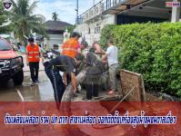 ดับเพลิงเเม่สอด ออกติดตั้งเครื่องสูบน้ำชุมชนตาลเดี่ยว เพื่อระบายน้ำจากชุมชนสักทอง
