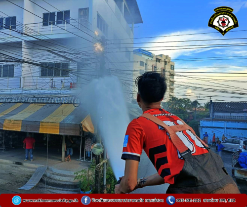 ดับเพลิงนครแม่สอด ออกระงับเหตุไฟฟ้าลัดวงจร บริเวณใกล้เคียงเซเว่นสาขา รพ.แม่สอด-ราม