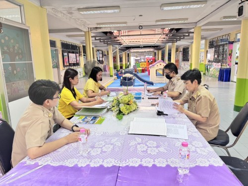 หน่วยศึกษานิเทศก์ติดตามการดำเนินงานตามแบบประกันคุณภาพภายในศูนย์พัฒนาเด็กเล็กสังกัดกองการศึกษา เทศบาลนครแม่สอด