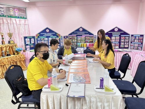 หน่วยศึกษานิเทศก์ติดตามการดำเนินงานตามแบบประกันคุณภาพภายในศูนย์พัฒนาเด็กเล็กสังกัดกองการศึกษา เทศบาลนครแม่สอด