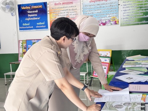 หน่วยศึกษานิเทศก์ติดตามการดำเนินงานตามแบบประกันคุณภาพภายในศูนย์พัฒนาเด็กเล็กสังกัดกองการศึกษา เทศบาลนครแม่สอด