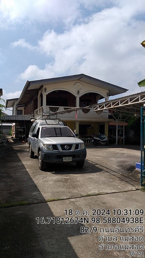 เจ้าหน้าที่กองยุทธศาสตร์และงบประมาณ ดำเนินการตามคำร้องขอตรวจสอบ และซ่อมแซมเคเบิ้ลทีวี เพื่อการศึกษาเทศบาลนครแม่สอด