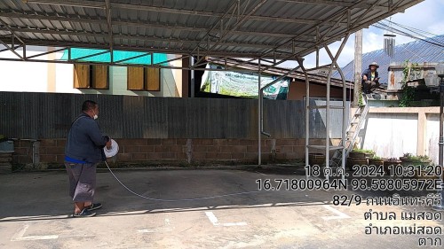 เจ้าหน้าที่กองยุทธศาสตร์และงบประมาณ ดำเนินการตามคำร้องขอตรวจสอบ และซ่อมแซมเคเบิ้ลทีวี เพื่อการศึกษาเทศบาลนครแม่สอด