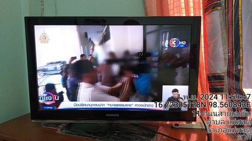 เจ้าหน้าที่กองยุทธศาสตร์และงบประมาณ ดำเนินการตามคำร้องขอติดตั้งและซ่อมแซมเคเบิ้ลทีวี เพื่อการศึกษาเทศบาลนครแม่สอด