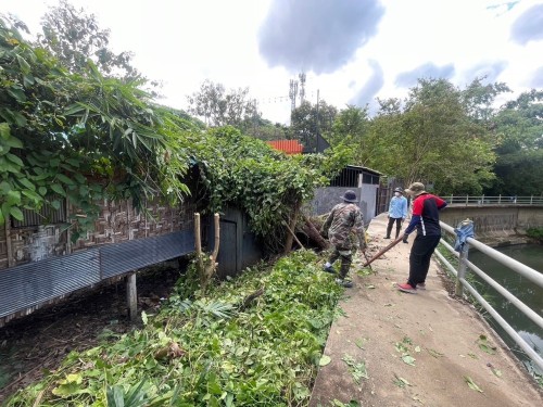 ลงพื้นที่ดำเนินกิจกรรม“คุณนะทำ”ด้วยการปรับสภาพแวดล้อมบริเวณที่ิยู่อาศัยแก่คนพิการที่มีภาวะต้องได้รับการฟื้นฟู ชุมชนสองแควสอง