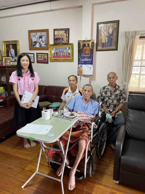 ลงพื้นที่เยี่ยมผู้สูงอายุผู้มีอายุครบ 100 ปีขึ้นไปและนัดหมายเพื่อดำเนินการมอบเกียรติบัตรให้แก่ผู้สูงอายุที่มีอายุครบ 100 ปีขึ้นไปจำนวน 4 ราย ในวันที่ 11 พ.ย.2567 ณ บ้านผู้สูงอายุ