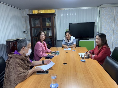 ประชุมหารือแนวทางการทำงานร่วมกันระหว่างการทำงาน และการดำเนินงานของแต่ละฝ่าย เพื่อกำหนดแนวทางการทำงานอย่างมีประสิทธิภาพและประสิทธิผล การพัฒนาการทำงานให้ดียิ่งขึ้น