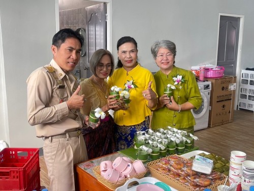 เข้าร่วมการประชุมสภากาแฟสัญจร ของกลุ่มพัฒนาสตรี ครั้งที่ 7 เพื่อพบปะแลขับเคลื่อนงานของกลุ่มพัฒนาสตรีเทศบาลนครแม่สอด ณ วัดดอนไชย