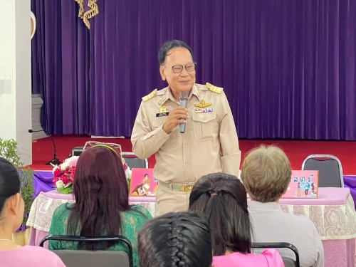 เข้าร่วมการประชุมสภากาแฟสัญจร ของกลุ่มพัฒนาสตรี ครั้งที่ 7 เพื่อพบปะแลขับเคลื่อนงานของกลุ่มพัฒนาสตรีเทศบาลนครแม่สอด ณ วัดดอนไชย