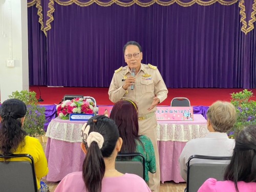 เข้าร่วมการประชุมสภากาแฟสัญจร ของกลุ่มพัฒนาสตรี ครั้งที่ 7 เพื่อพบปะแลขับเคลื่อนงานของกลุ่มพัฒนาสตรีเทศบาลนครแม่สอด ณ วัดดอนไชย