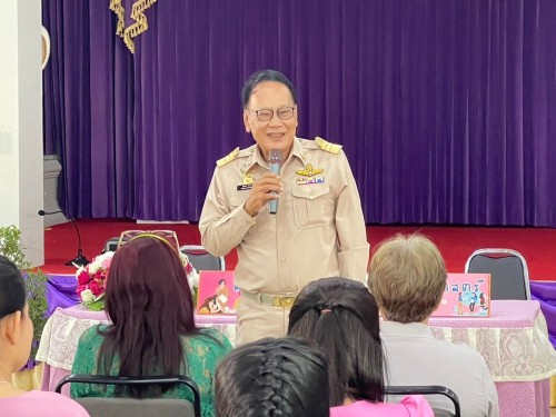 เข้าร่วมการประชุมสภากาแฟสัญจร ของกลุ่มพัฒนาสตรี ครั้งที่ 7 เพื่อพบปะแลขับเคลื่อนงานของกลุ่มพัฒนาสตรีเทศบาลนครแม่สอด ณ วัดดอนไชย