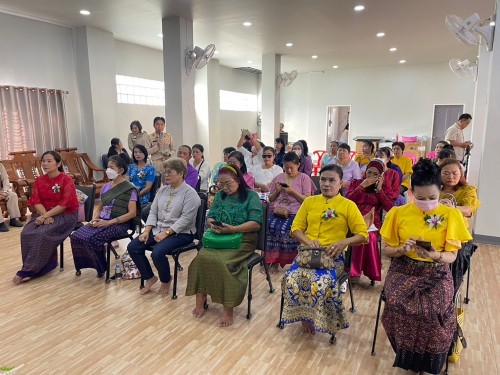 เข้าร่วมการประชุมสภากาแฟสัญจร ของกลุ่มพัฒนาสตรี ครั้งที่ 7 เพื่อพบปะแลขับเคลื่อนงานของกลุ่มพัฒนาสตรีเทศบาลนครแม่สอด ณ วัดดอนไชย