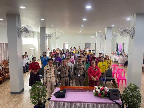 เข้าร่วมการประชุมสภากาแฟสัญจร ของกลุ่มพัฒนาสตรี ครั้งที่ 7 เพื่อพบปะแลขับเคลื่อนงานของกลุ่มพัฒนาสตรีเทศบาลนครแม่สอด ณ วัดดอนไชย