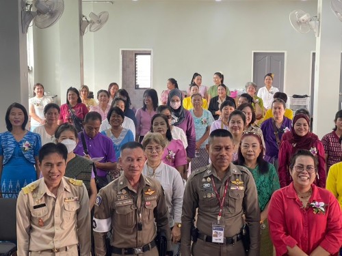 เข้าร่วมการประชุมสภากาแฟสัญจร ของกลุ่มพัฒนาสตรี ครั้งที่ 7 เพื่อพบปะแลขับเคลื่อนงานของกลุ่มพัฒนาสตรีเทศบาลนครแม่สอด ณ วัดดอนไชย