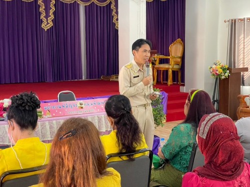 เข้าร่วมการประชุมสภากาแฟสัญจร ของกลุ่มพัฒนาสตรี ครั้งที่ 7 เพื่อพบปะแลขับเคลื่อนงานของกลุ่มพัฒนาสตรีเทศบาลนครแม่สอด ณ วัดดอนไชย