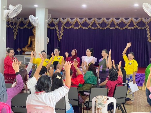 เข้าร่วมการประชุมสภากาแฟสัญจร ของกลุ่มพัฒนาสตรี ครั้งที่ 7 เพื่อพบปะแลขับเคลื่อนงานของกลุ่มพัฒนาสตรีเทศบาลนครแม่สอด ณ วัดดอนไชย