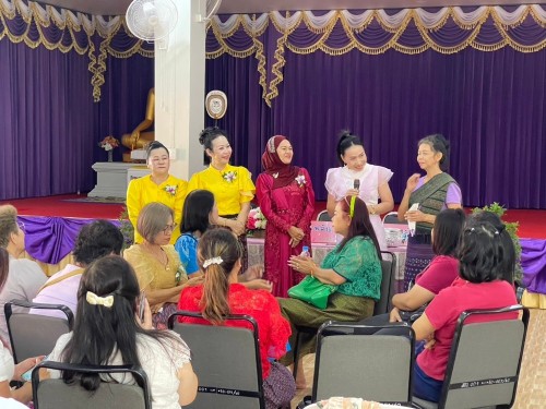 เข้าร่วมการประชุมสภากาแฟสัญจร ของกลุ่มพัฒนาสตรี ครั้งที่ 7 เพื่อพบปะแลขับเคลื่อนงานของกลุ่มพัฒนาสตรีเทศบาลนครแม่สอด ณ วัดดอนไชย