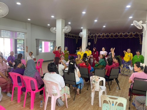 เข้าร่วมการประชุมสภากาแฟสัญจร ของกลุ่มพัฒนาสตรี ครั้งที่ 7 เพื่อพบปะแลขับเคลื่อนงานของกลุ่มพัฒนาสตรีเทศบาลนครแม่สอด ณ วัดดอนไชย