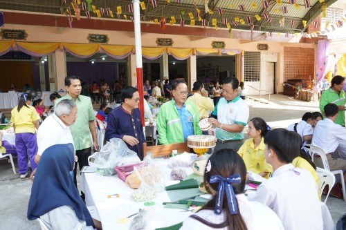 เทศบาลนครแม่สอด จัดกิจกรรมการประกวดกระทงประเภทสวยงาม เนื่องในโอกาสวันลอยกระทง ประจำปี พ.ศ. 2567