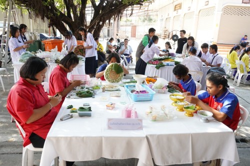 เทศบาลนครแม่สอด จัดกิจกรรมการประกวดกระทงประเภทสวยงาม เนื่องในโอกาสวันลอยกระทง ประจำปี พ.ศ. 2567