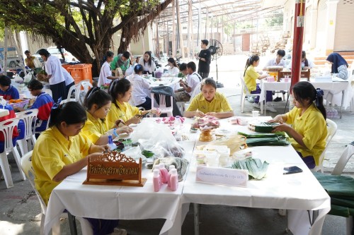 เทศบาลนครแม่สอด จัดกิจกรรมการประกวดกระทงประเภทสวยงาม เนื่องในโอกาสวันลอยกระทง ประจำปี พ.ศ. 2567