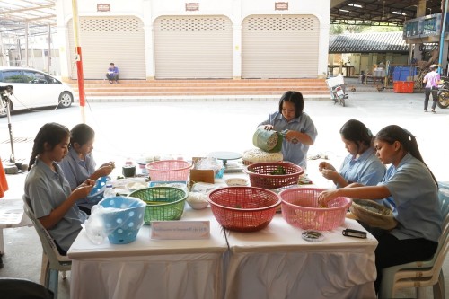 เทศบาลนครแม่สอด จัดกิจกรรมการประกวดกระทงประเภทสวยงาม เนื่องในโอกาสวันลอยกระทง ประจำปี พ.ศ. 2567