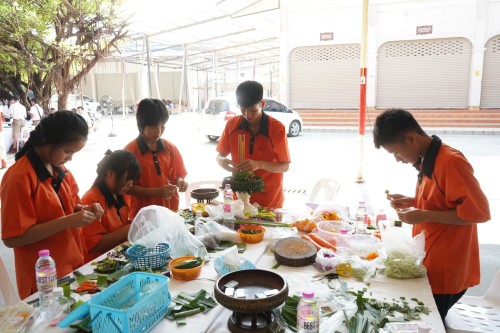 เทศบาลนครแม่สอด จัดกิจกรรมการประกวดกระทงประเภทสวยงาม เนื่องในโอกาสวันลอยกระทง ประจำปี พ.ศ. 2567