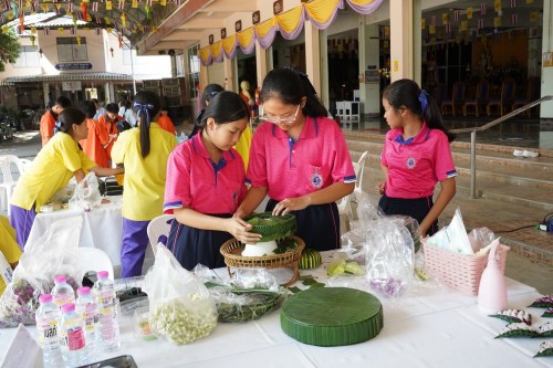 เทศบาลนครแม่สอด จัดกิจกรรมการประกวดกระทงประเภทสวยงาม เนื่องในโอกาสวันลอยกระทง ประจำปี พ.ศ. 2567