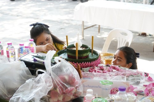 เทศบาลนครแม่สอด จัดกิจกรรมการประกวดกระทงประเภทสวยงาม เนื่องในโอกาสวันลอยกระทง ประจำปี พ.ศ. 2567