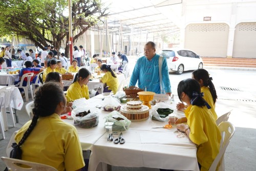 เทศบาลนครแม่สอด จัดกิจกรรมการประกวดกระทงประเภทสวยงาม เนื่องในโอกาสวันลอยกระทง ประจำปี พ.ศ. 2567